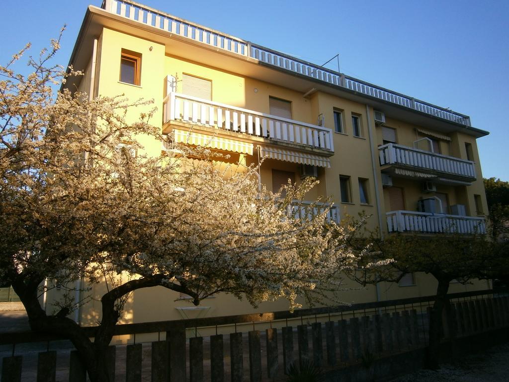 Caorle Economy Apartments Oda fotoğraf